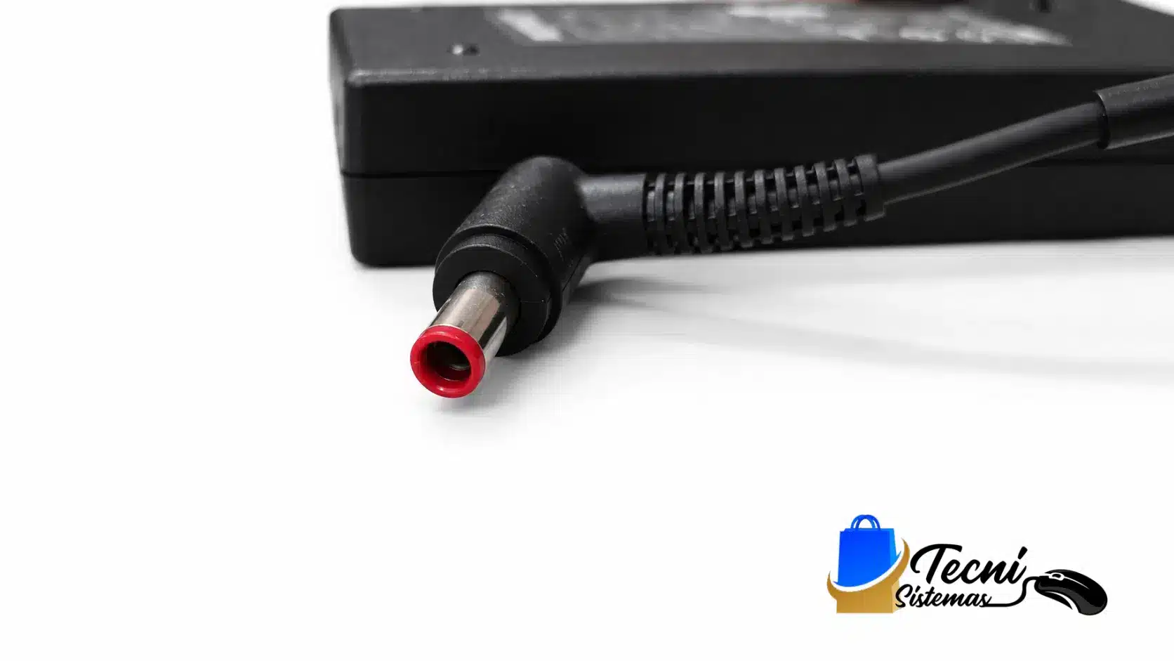 ChatGPT Image 15 jun 2026, 01_17_33 p.m. Cargador compatible A15-180P1A 180W 19.5V 9.23A conector 7.4mm x 5.0mm — vista 2