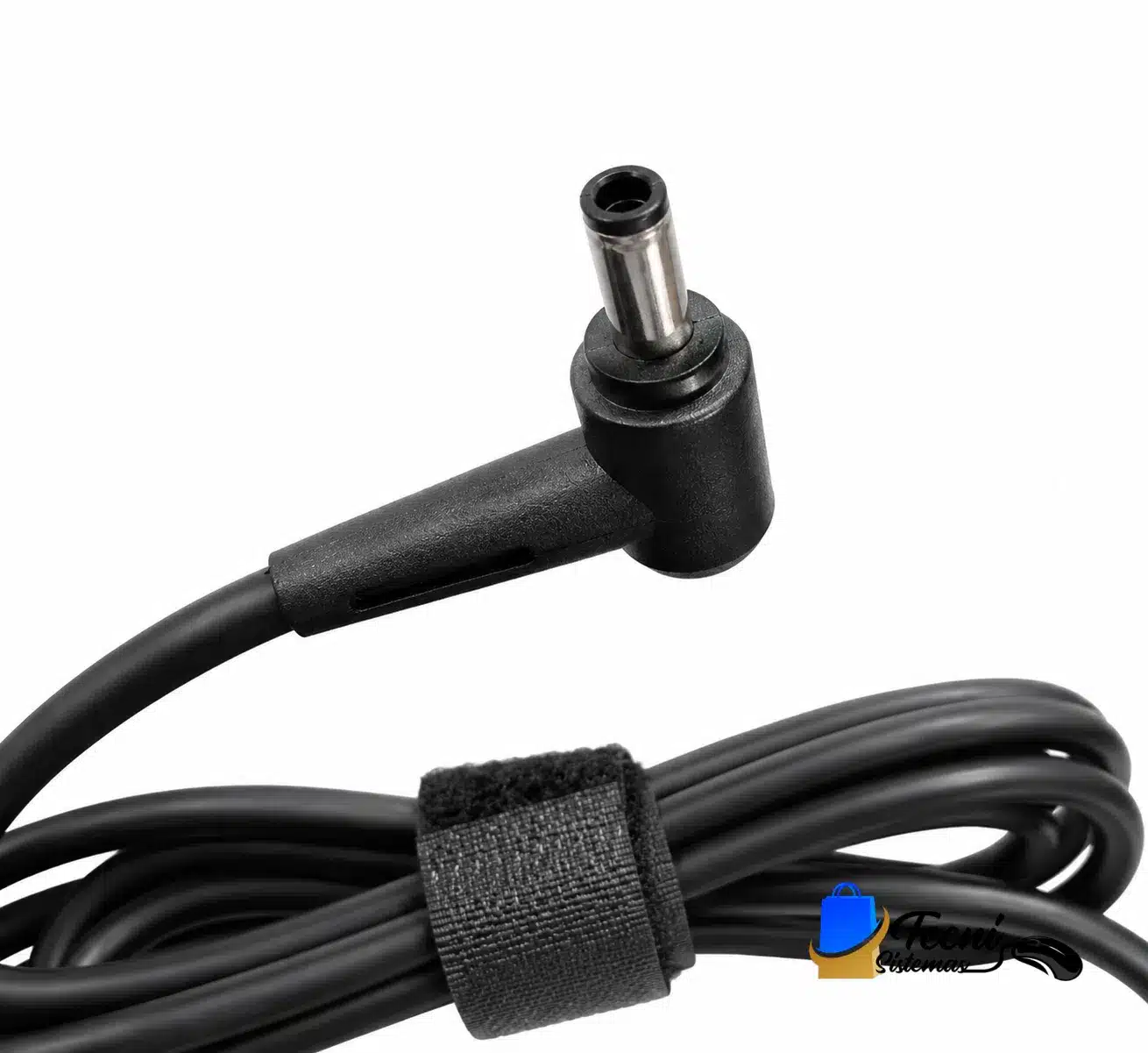 ChatGPT Image 29 jun 2026, 03_48_19 p.m. Cargador compatible ASUS A17-120P2A 120W 20V 6A punta 4.5×3.0mm — vista 2